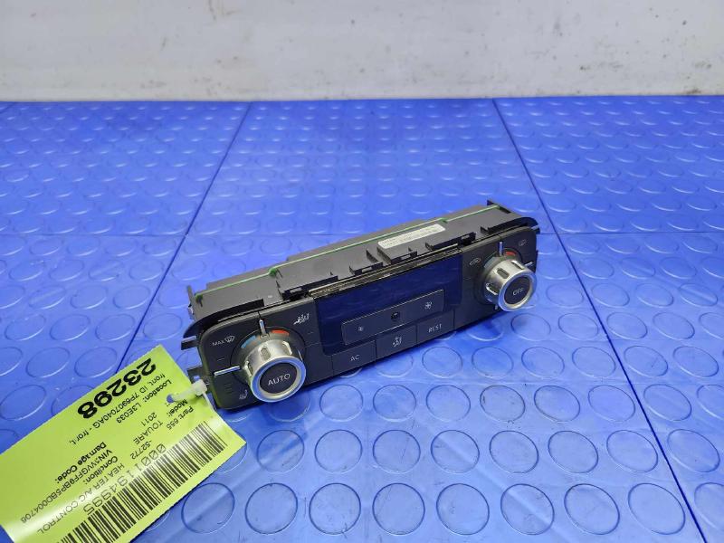 2011 Volkswagen Touareg Heater A/C Control
