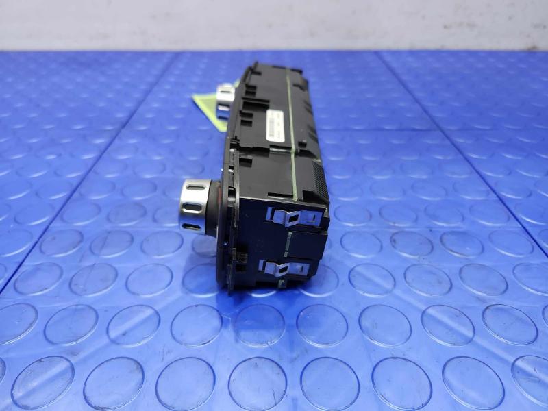 2011 Volkswagen Touareg Heater A/C Control