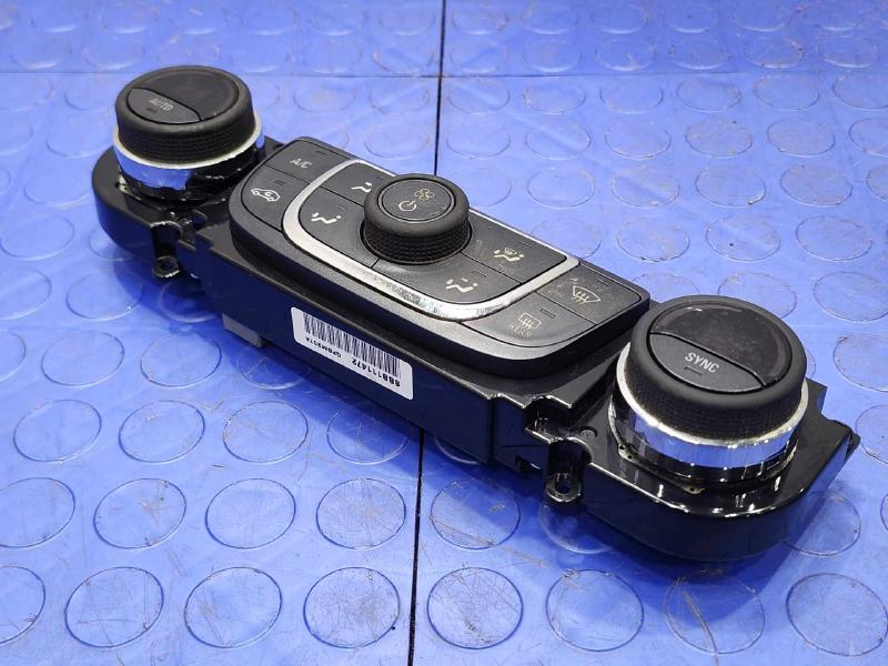 2014 Chevrolet Impala Heater A/C Control