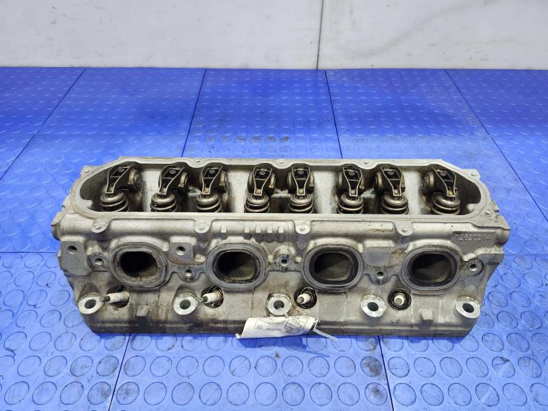 2015 GMC Yukon XL Cylinder Head