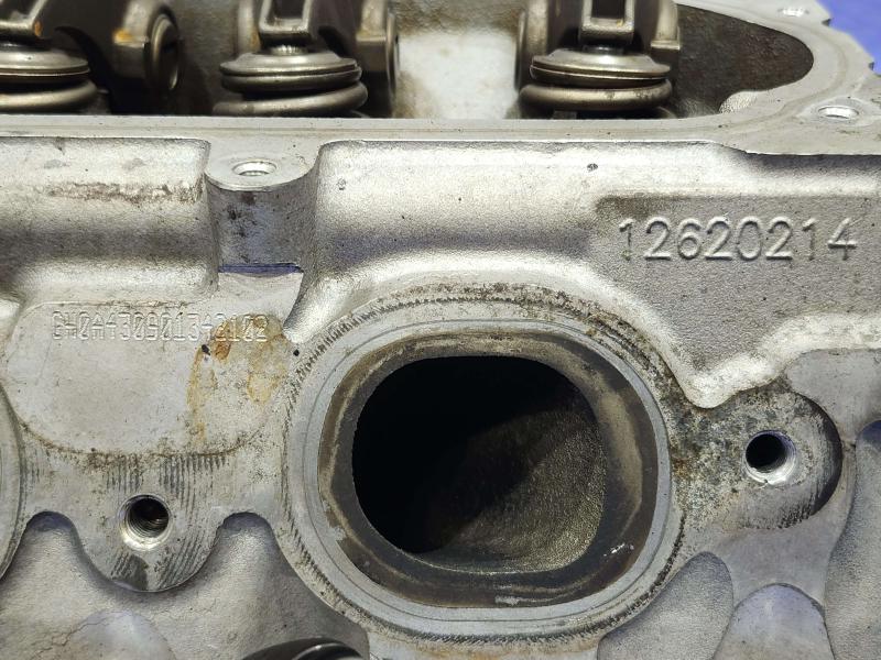 2015 GMC Yukon XL Cylinder Head