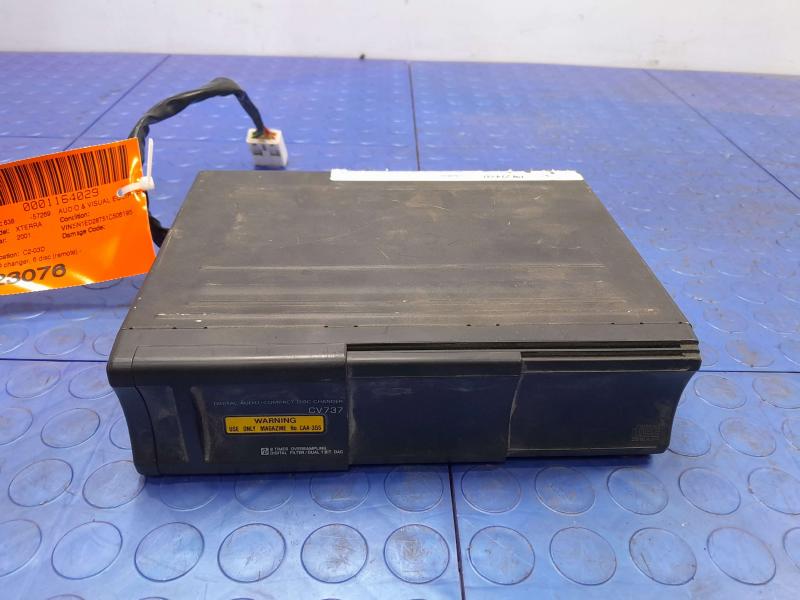 2001 Nissan Xterra Audio & Visual Equip.(Radio)