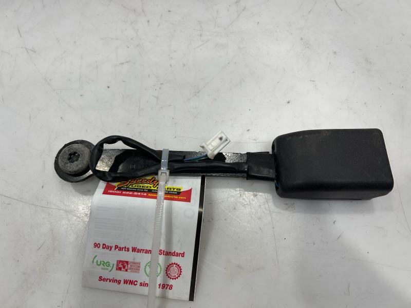 2013 Nissan Altima Front Seat Belt