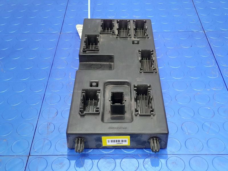 2017-2019 Jaguar XE Body Control Module BCM Genuine OEM GX73-14F041-AL