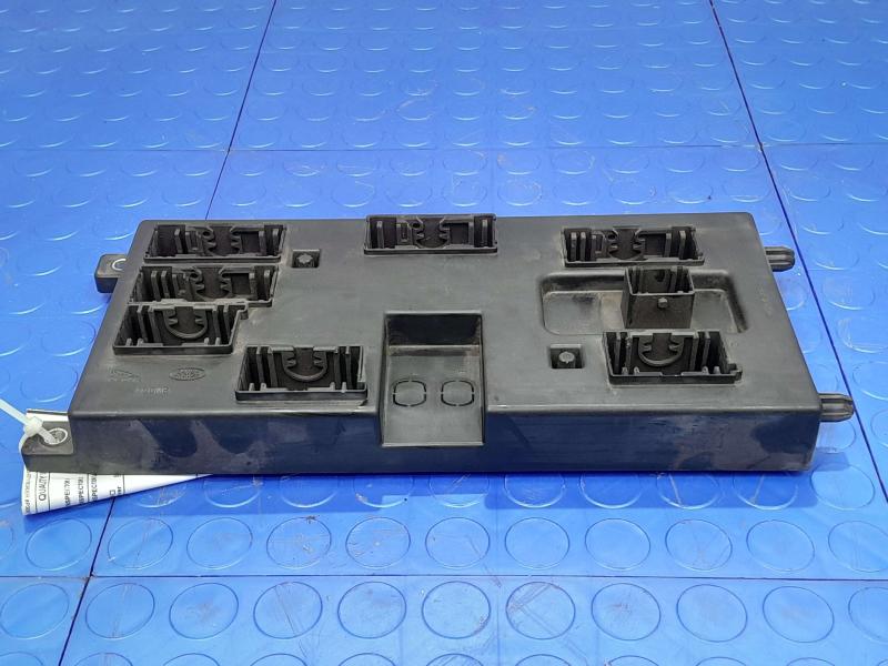 2017-2019 Jaguar XE Body Control Module BCM Genuine OEM GX73-14F041-AL