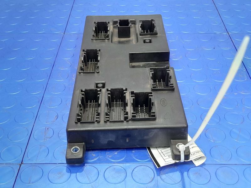 2017-2019 Jaguar XE Body Control Module BCM Genuine OEM GX73-14F041-AL