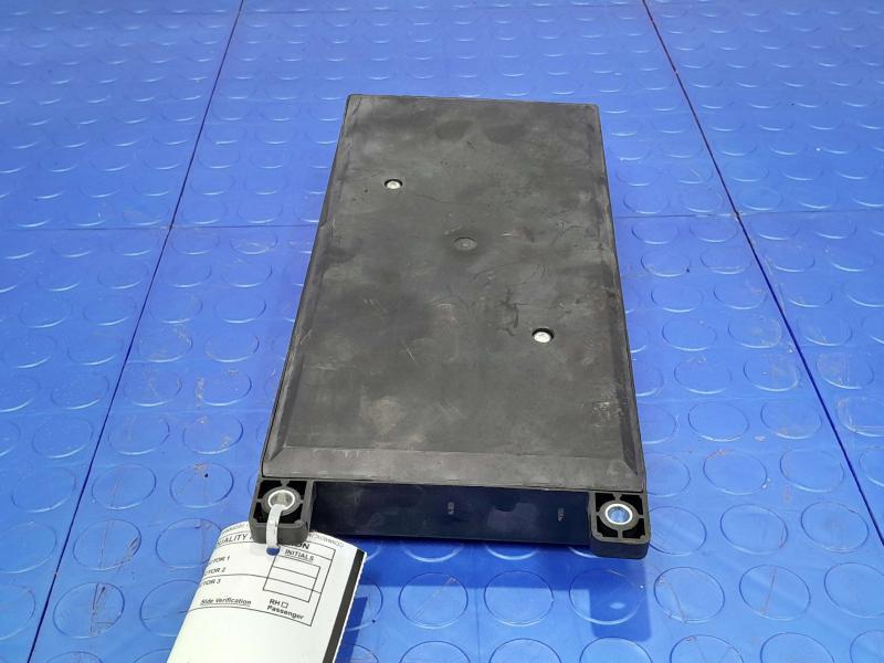 2017-2019 Jaguar XE Body Control Module BCM Genuine OEM GX73-14F041-AL
