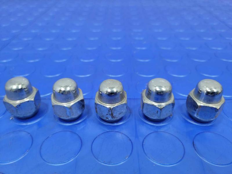 2017 Hyundai Sonata Lug Nuts