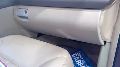 2008 Mercedes ML-Class Glove Box