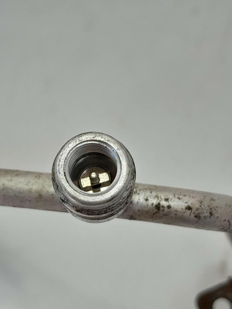 2010 - 2014 Kia Sedona AC Liquid Hose OEM 977614D900
