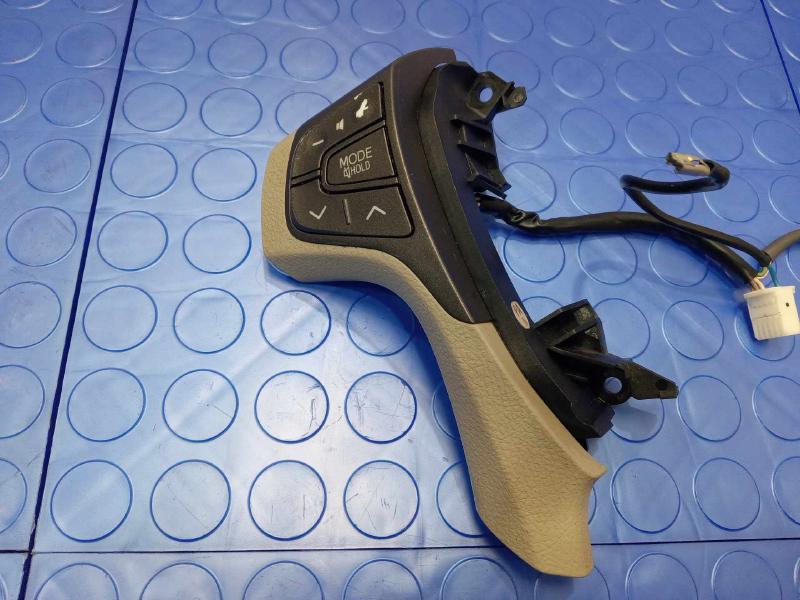 2011-2013 Toyota Sienna Steering Wheel Audio Control Switch Tan OEM 8425008050E0