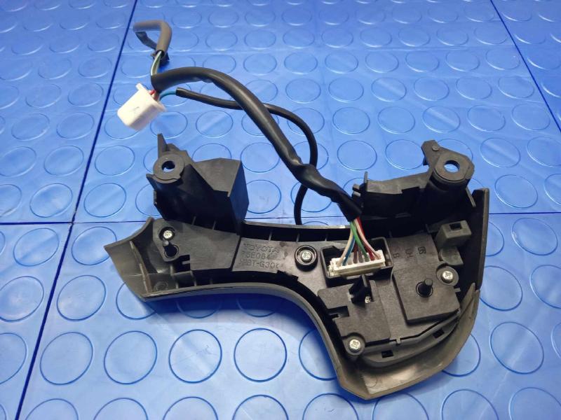 2011-2013 Toyota Sienna Steering Wheel Audio Control Switch Tan OEM 8425008050E0