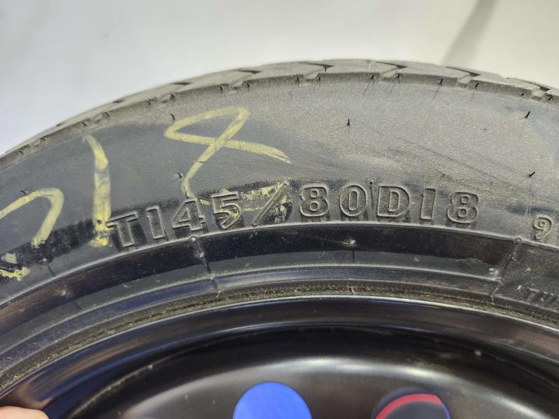 2013 Chrysler 300 Wheel