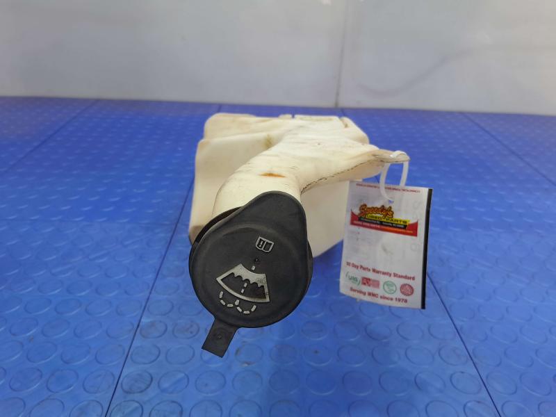 2007 Chevrolet Silverado 1500 Washer Bottle