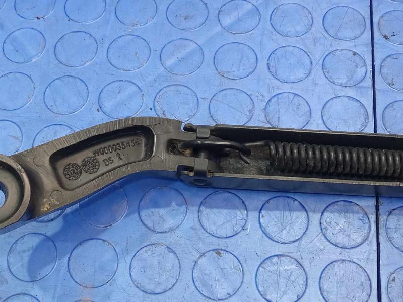 2014 Chevrolet Silverado 1500 Wiper Arm