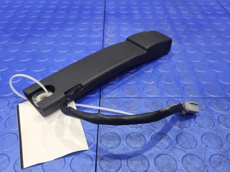2010 Dodge Ram 1500 Front Seat Belt