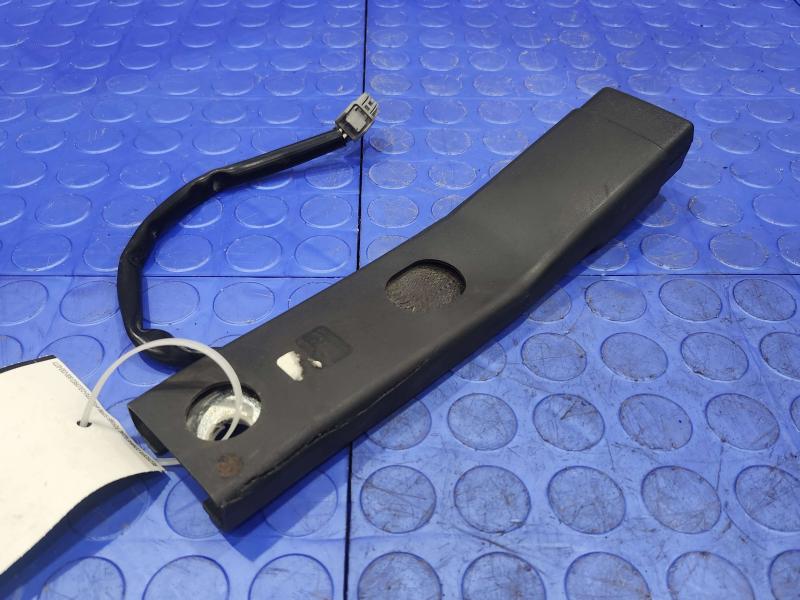 2010 Dodge Ram 1500 Front Seat Belt