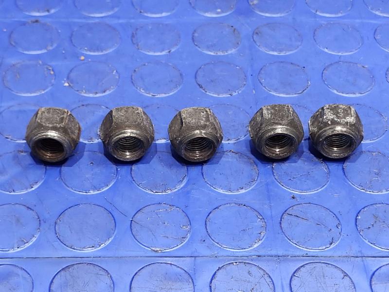 2016 Nissan Rogue Lug Nuts