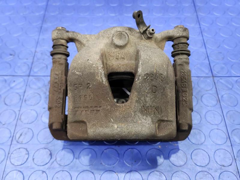 2014 MINI Cooper Countryman Caliper