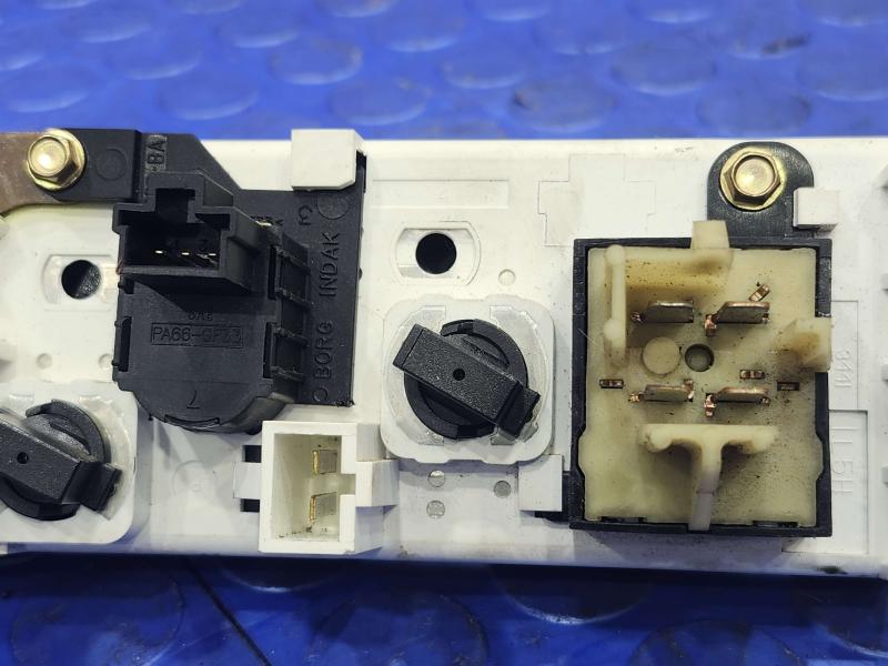2004 Ford Explorer Heater A/C Control