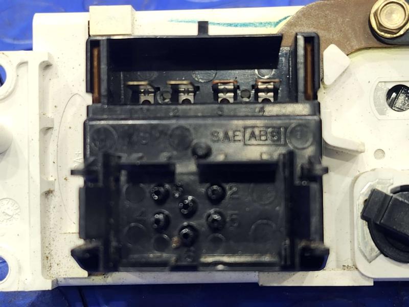 2004 Ford Explorer Heater A/C Control