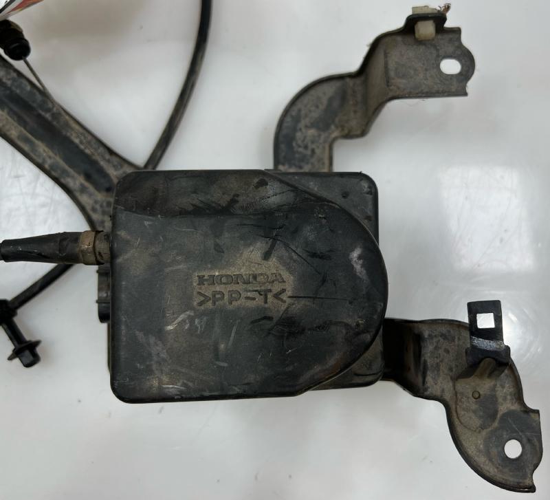 1999 - 2003 Acura TL Cruise Control Servo Assembly OEM 36511-P8E-A01
