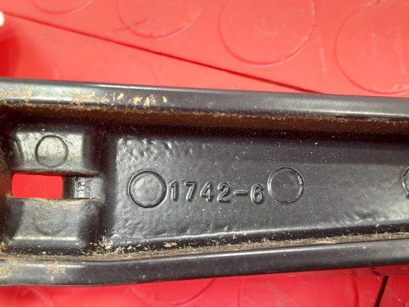 2006 Nissan Pathfinder Wiper Arm