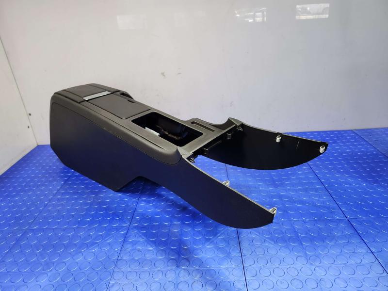 2014 Ford Mustang Front Console