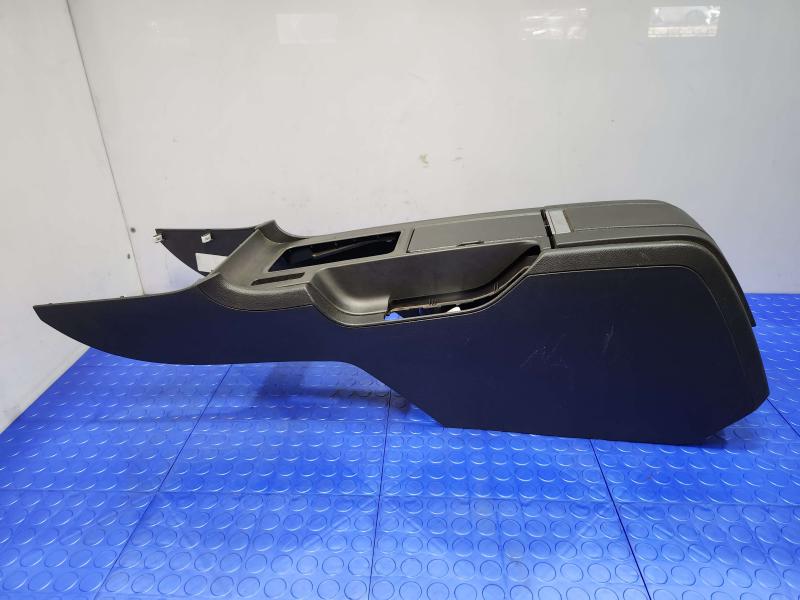 2014 Ford Mustang Front Console