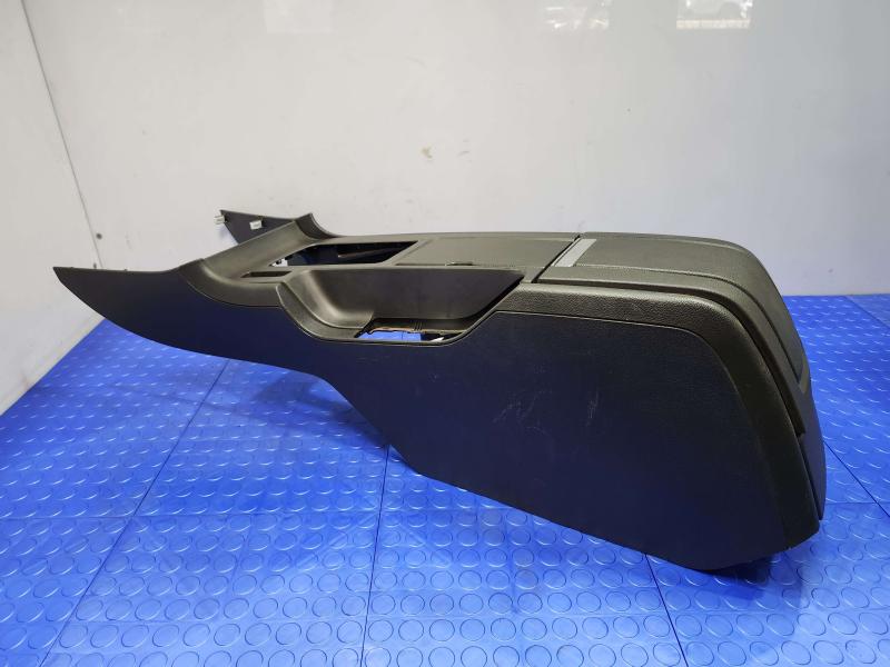 2014 Ford Mustang Front Console