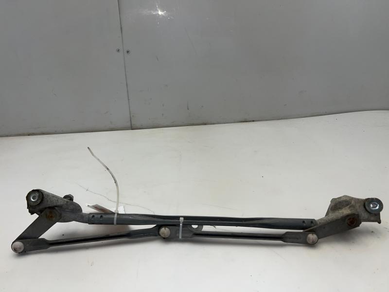 2003 - 2008 Toyota Corolla Windshield Wiper Linkage OEM 8515002090