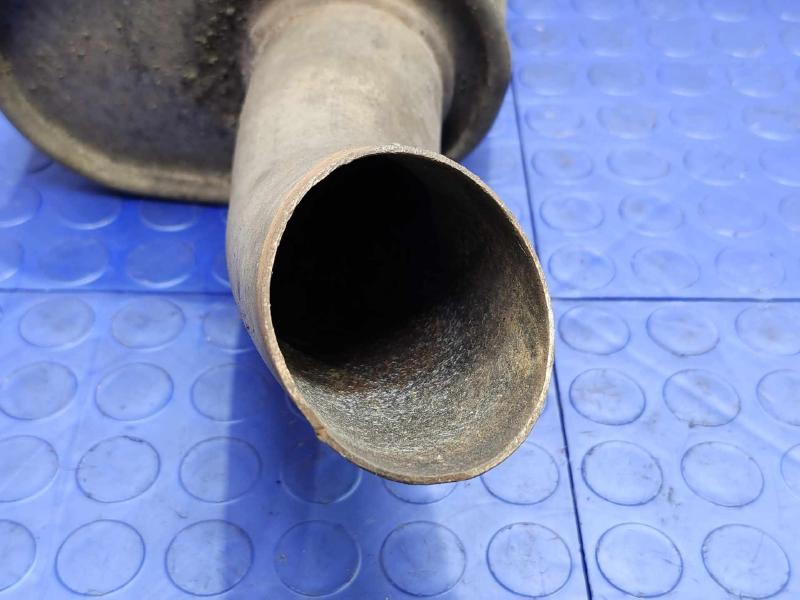 2009-2010 Volkswagen Routan 4.0L Rear Exhaust Silencer Genuine OEM 7B0253609C