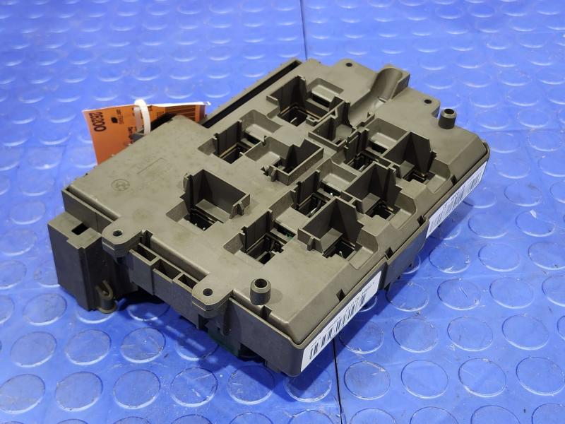 2008 BMW 128i Cabin Fuse Box