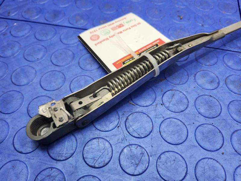 1984 Oldsmobile Ninety-Eight Wiper Arm