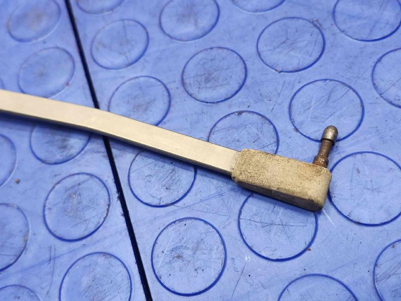 1984 Oldsmobile Ninety-Eight Wiper Arm