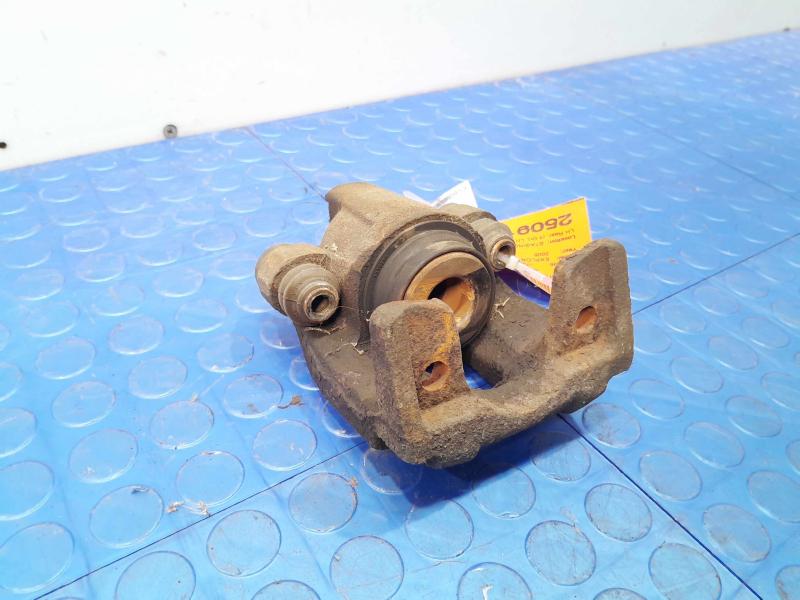2005 Ford Explorer Caliper