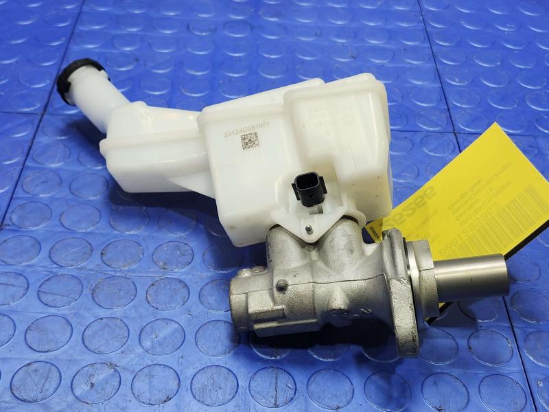 2020-2025 Nissan Versa Brake Master Cylinder Assembly Genuine OEM D60105EE0A