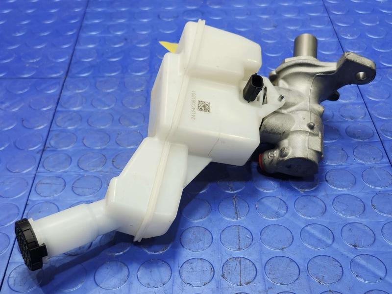 2020-2025 Nissan Versa Brake Master Cylinder Assembly Genuine OEM D60105EE0A