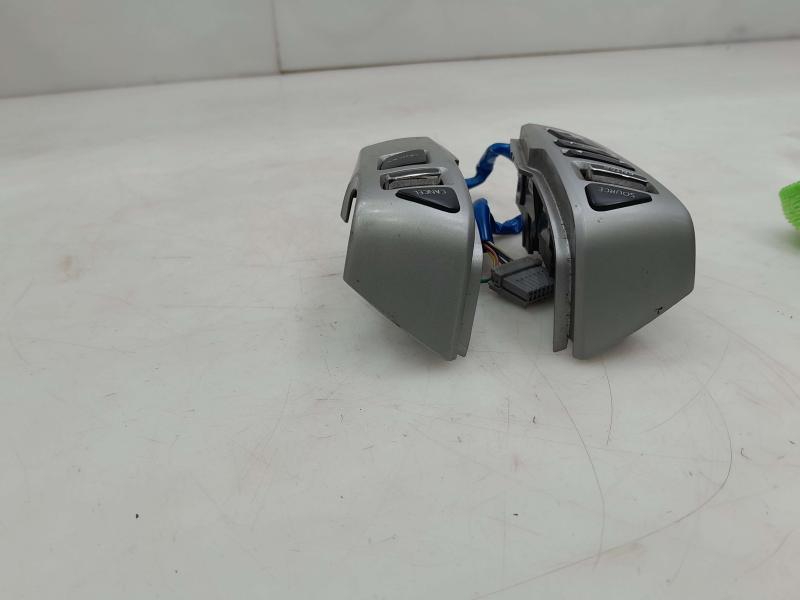 2019-2021 Nissan Titan Cruise Control & Audio Bluetooth Switches OEM 255509FU8B