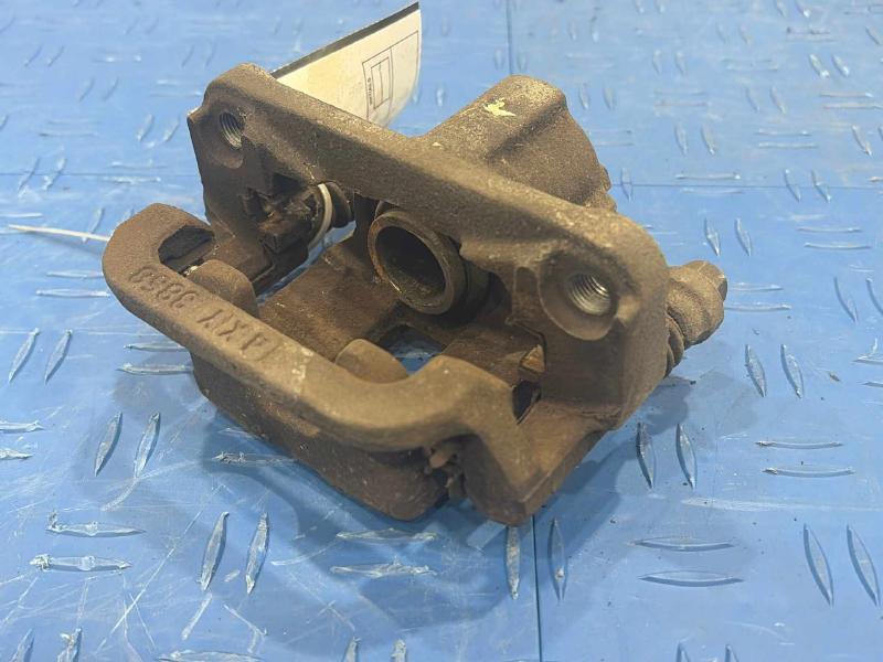 2015 Nissan Rogue Caliper