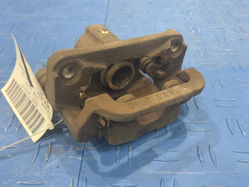 2015 Nissan Rogue Caliper