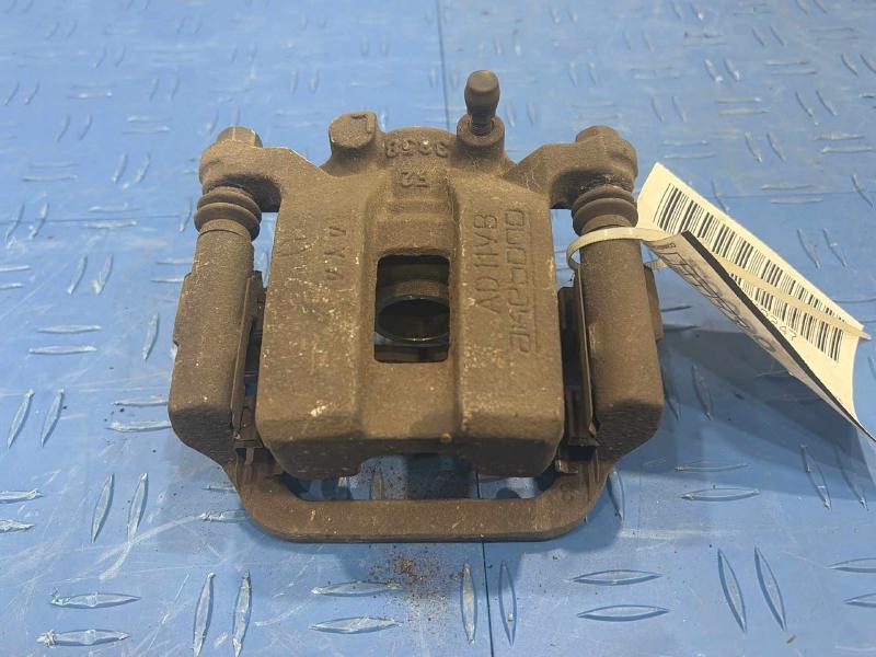2015 Nissan Rogue Caliper