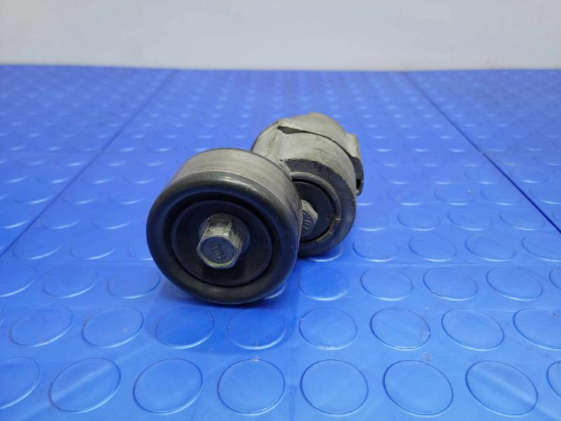 2013 Hyundai Santa Fe Engine Belt Tensioner