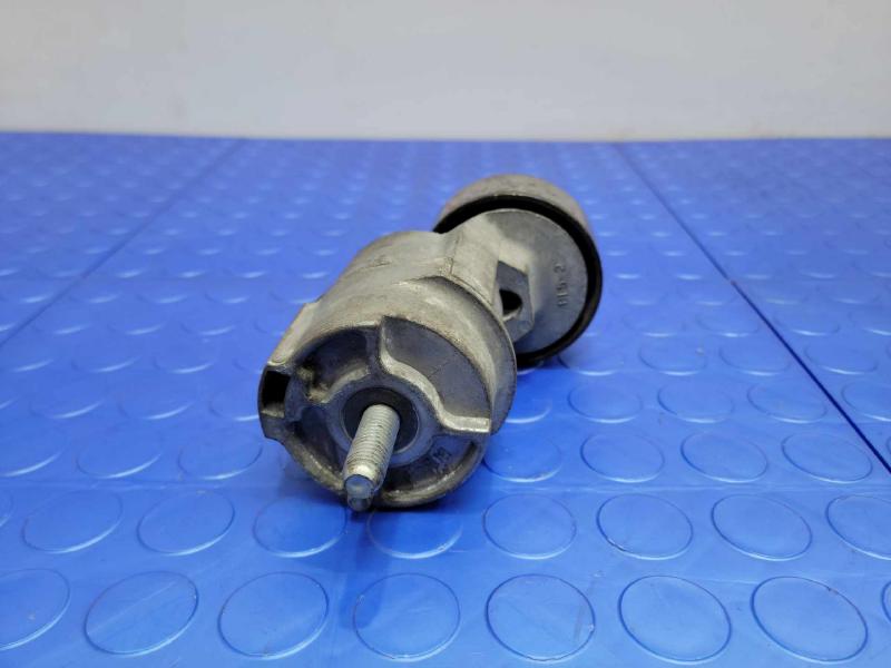 2013 Hyundai Santa Fe Engine Belt Tensioner