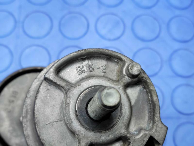 2013 Hyundai Santa Fe Engine Belt Tensioner