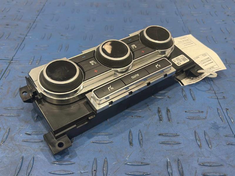 2016 Land Rover Range Rov Heater A/C Control