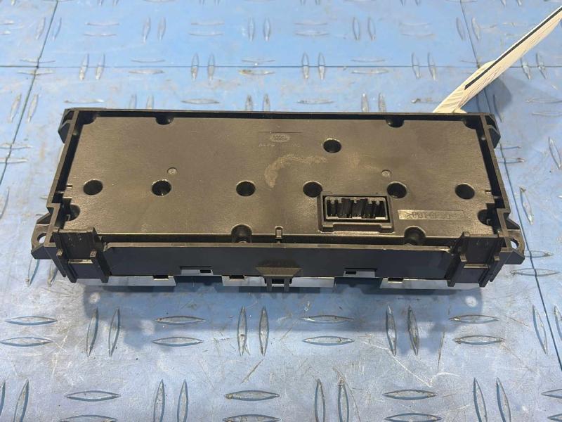 2016 Land Rover Range Rov Heater A/C Control