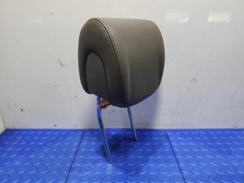 2013 Hyundai Santa Fe Headrest
