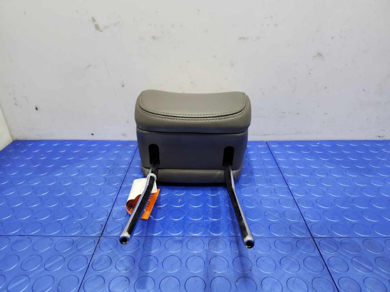 2013 Hyundai Santa Fe Headrest