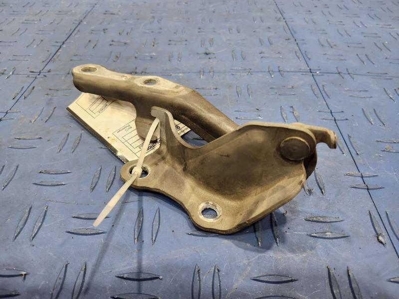 2002 Toyota Camry Hood Hinge